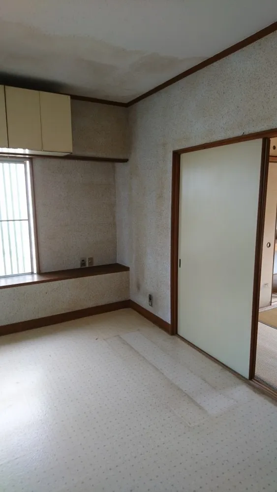 宝塚市の戸建て住宅で遺品整理を行いました。